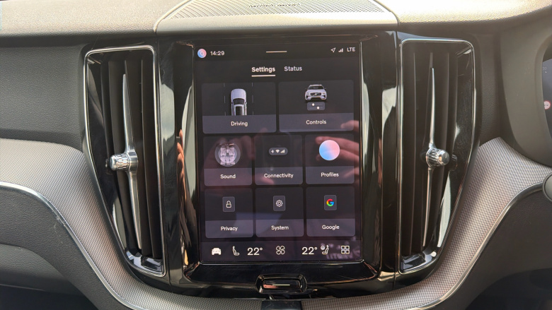 Volvo XC60 2.0 B5P Plus Black Edition 5dr AWD Geartronic Petrol Estate